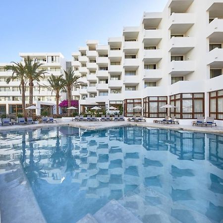 Hotel Tres Torres Santa Eularia des Riu Exterior foto