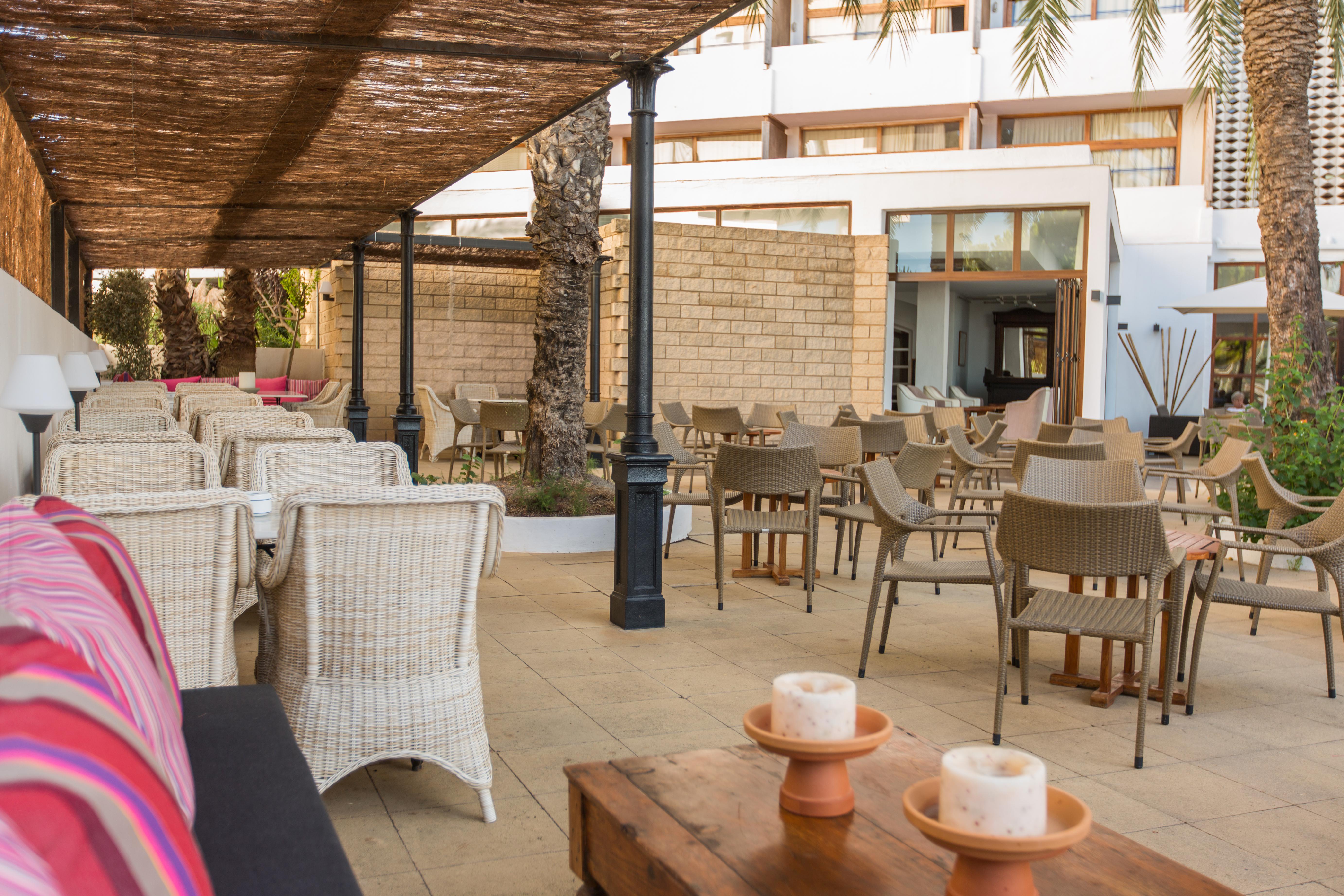 Hotel Tres Torres Santa Eularia des Riu Exterior foto